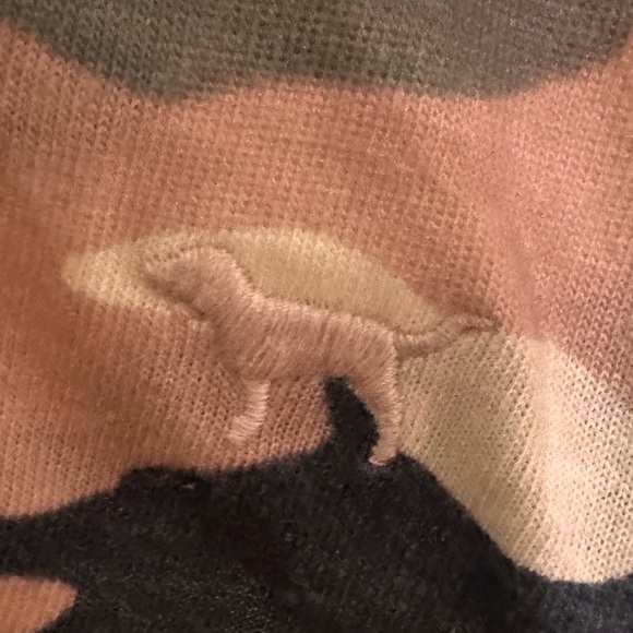 Victoria Secret PINK Camouflage Short Sleeve Tee - Picture 3 of 4